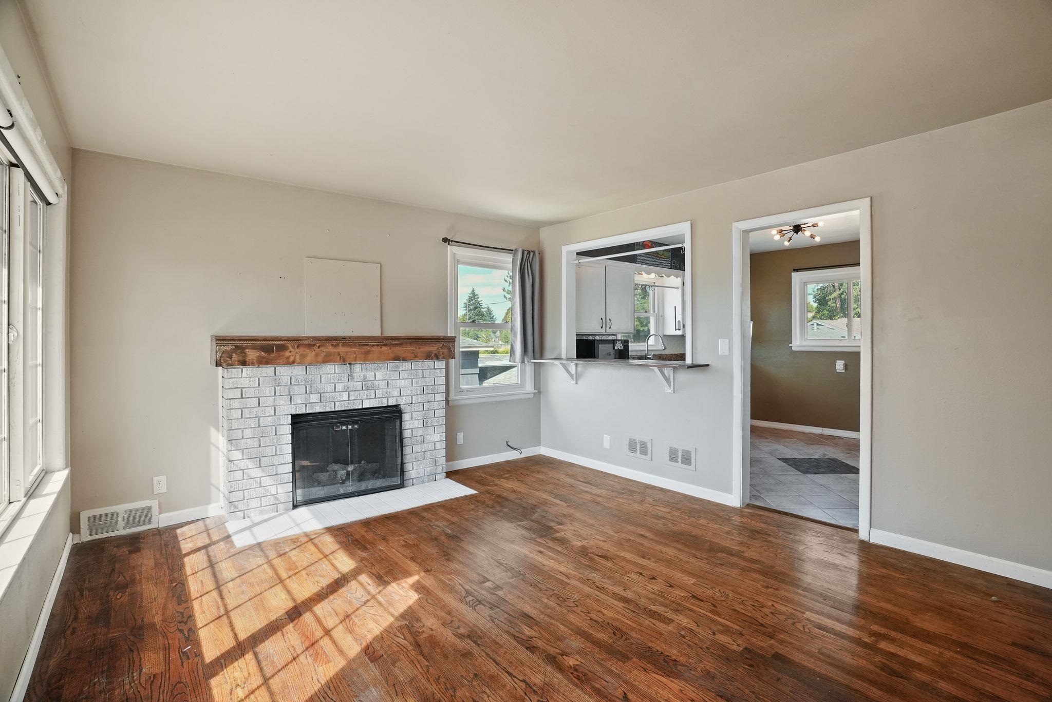 2809 South Ray Street Spokane, WA 99223 - Photo 2 of 30