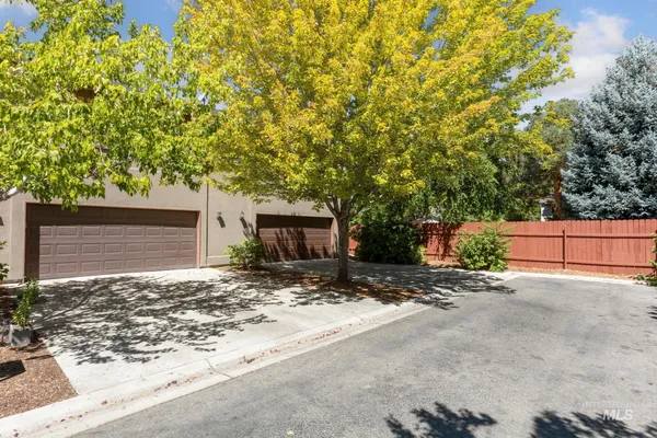 $415,000 | 5271 West Morris Hill Road, Boise, ID 83706