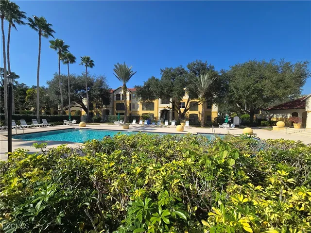 a view of outdoor space with garden view