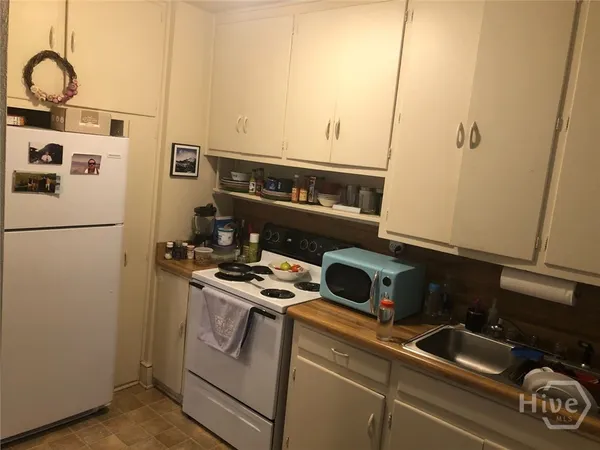 $2,000 | 475 Woodlawn Avenue, Athens, GA 30606