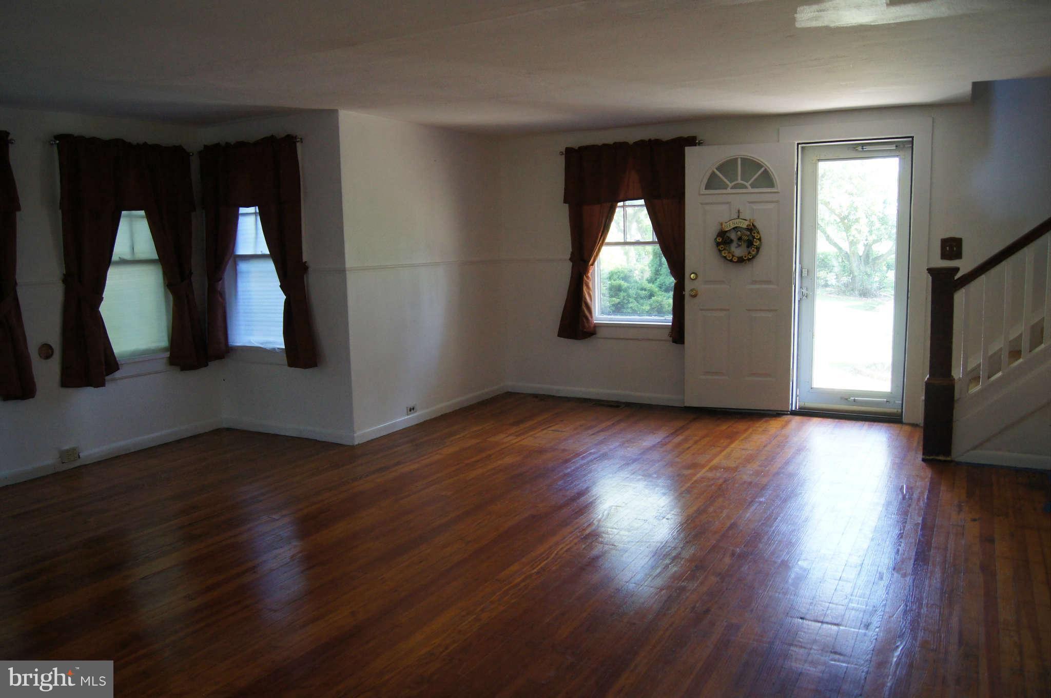 2913 Singerly Road Elkton, MD 21921 - Photo 9 of 17 Living Room