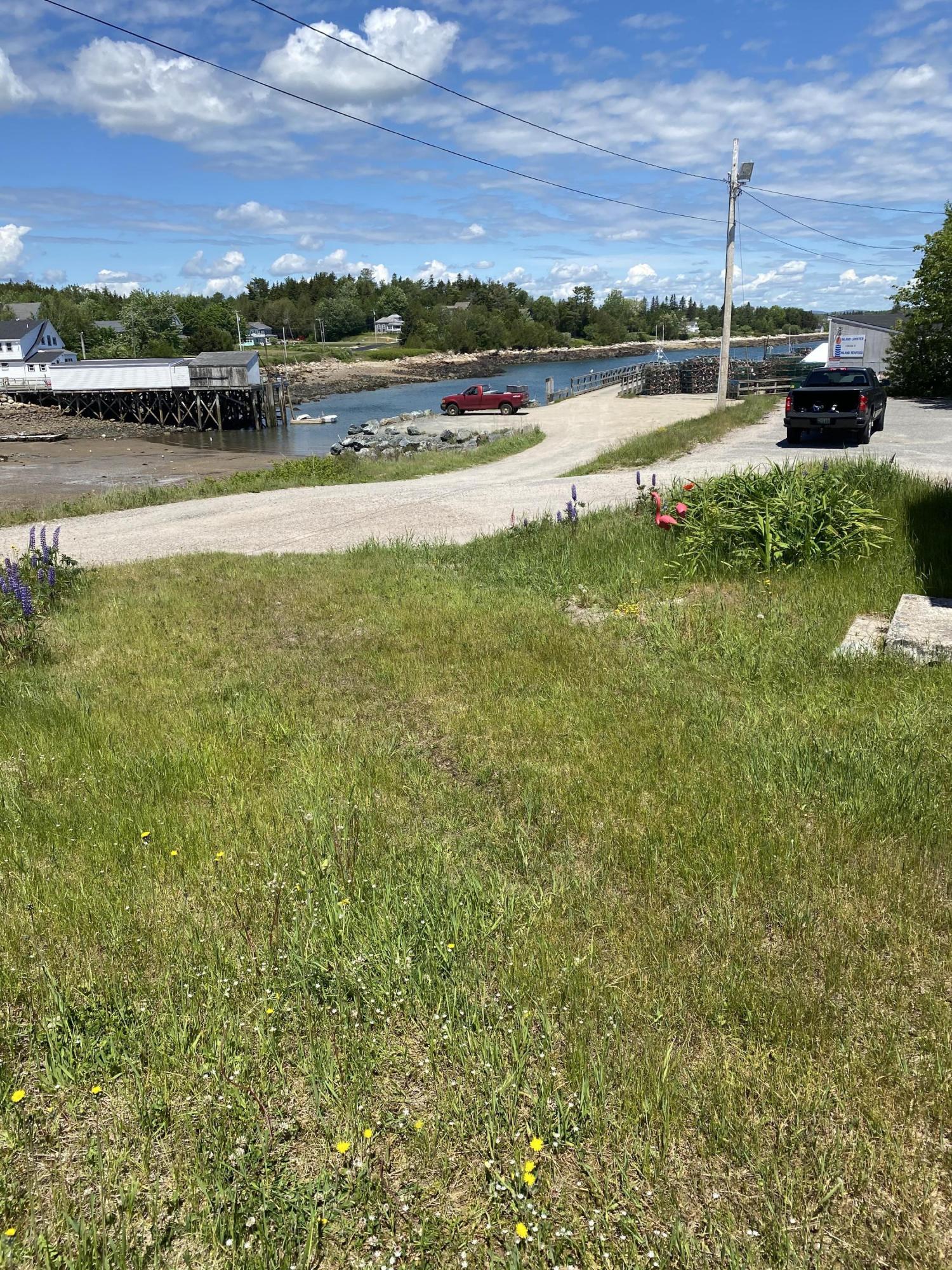 196 Main Street Prospect Harbor, ME 04669 - Photo 21 of 28 20