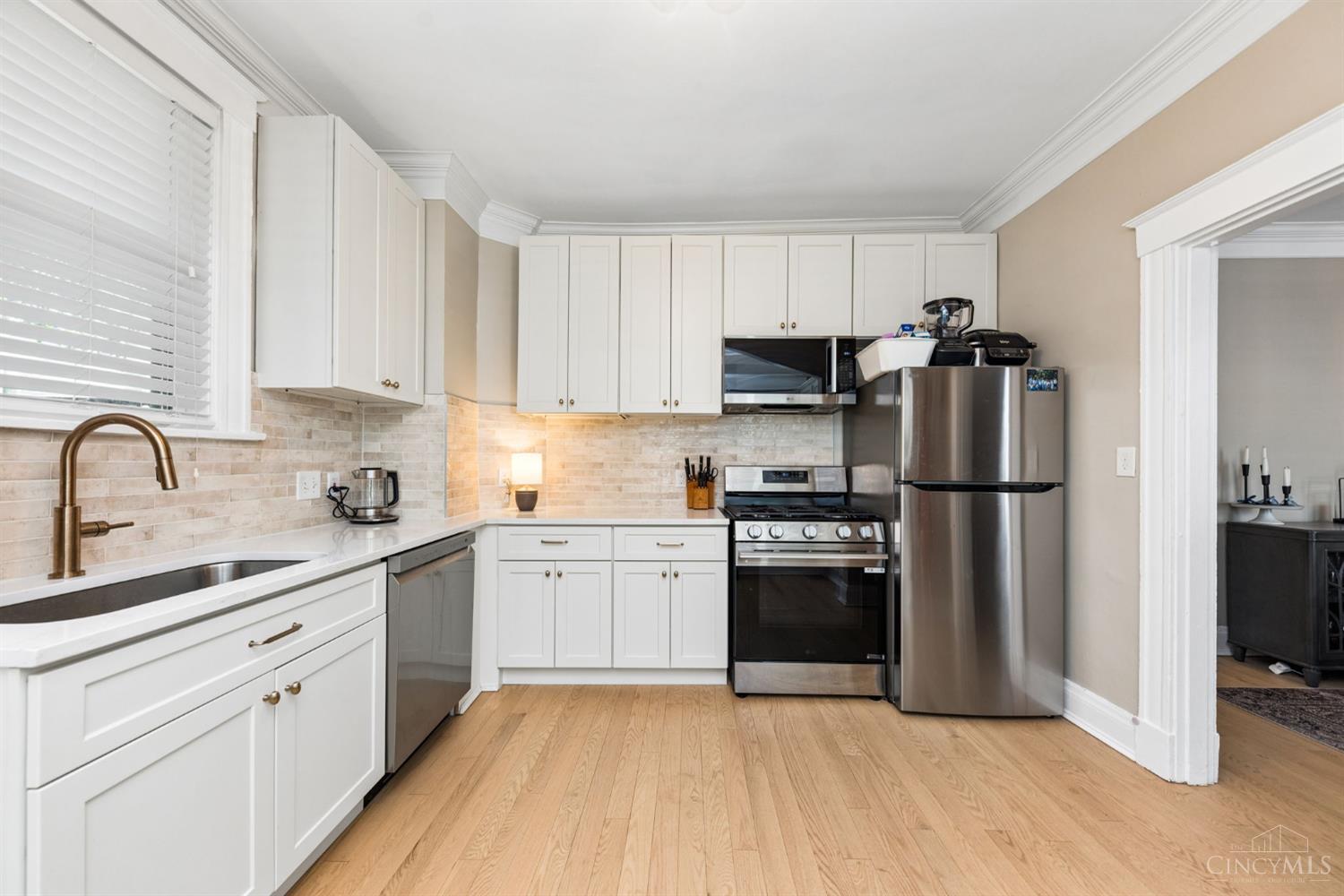 3324 Brotherton Road Cincinnati, OH 45209 - Photo 11 of 35