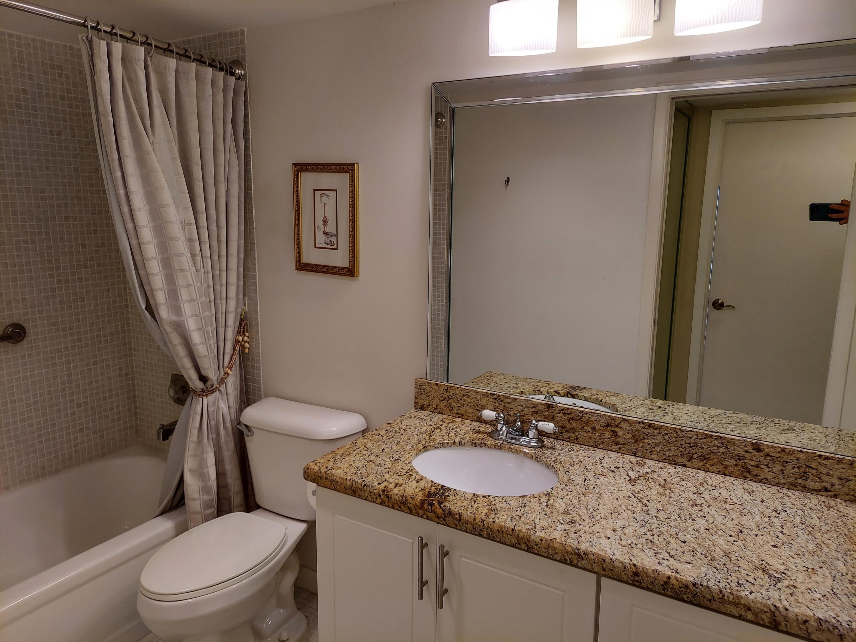 1016 Rexford Drive, Unit 1016 Boca Raton, FL 33434 - Photo 16 of 22 Bathroom 2 View 1