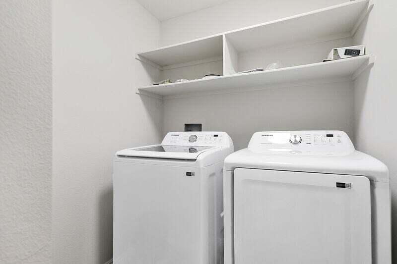 55288 Firestone La Quinta, CA 92253 - Photo 18 of 20 a utility room with dryer and washer