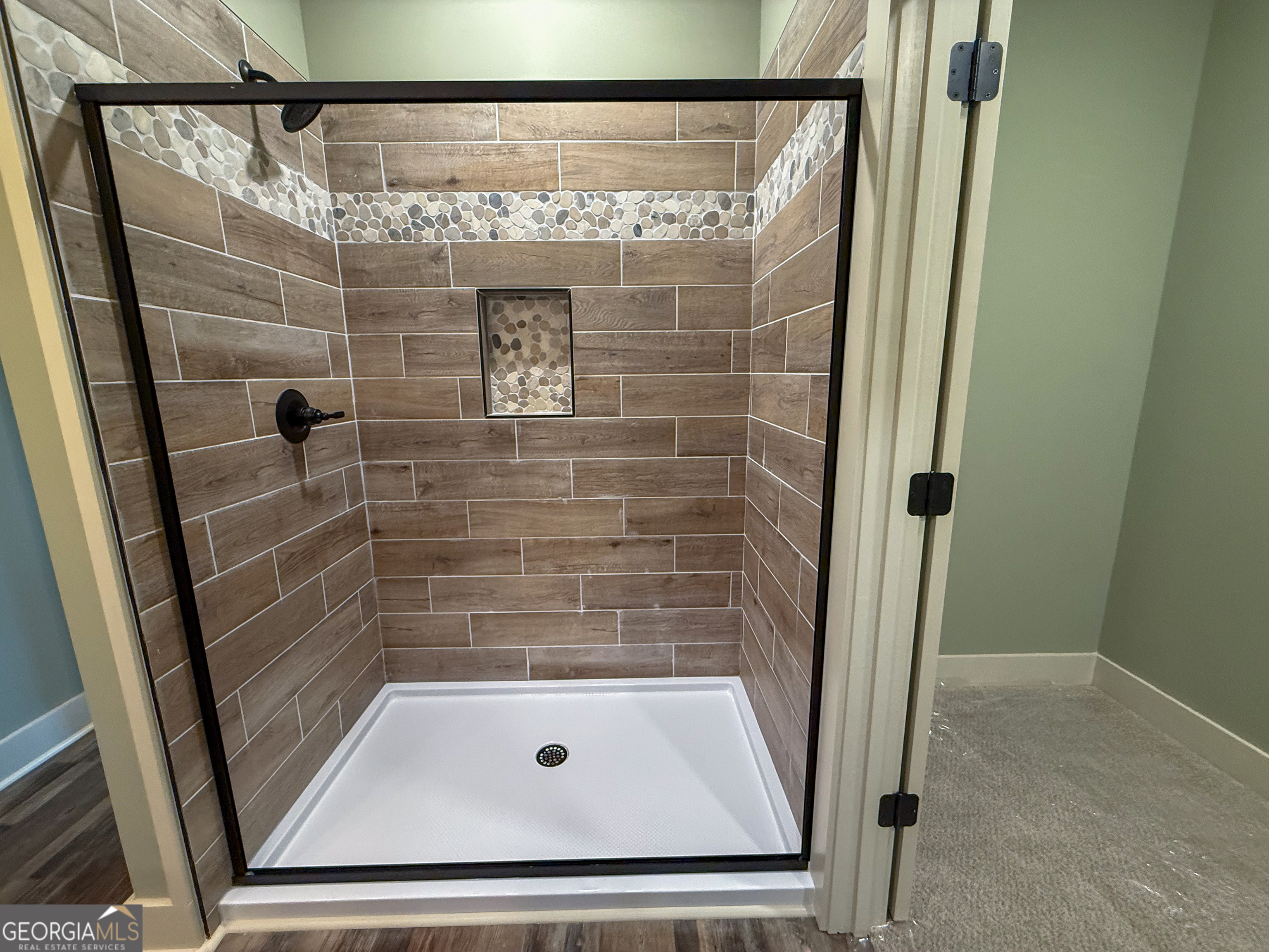 18 Creek Bend Point Cleveland, GA 30528 - Photo 28 of 37 a bathroom with a shower