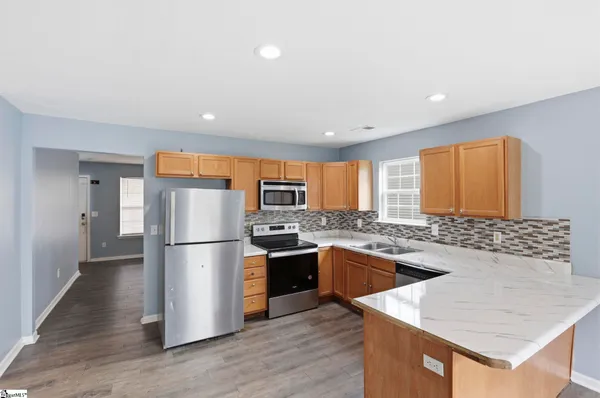 $375,000 | 213 Kingscreek Drive, Greer, SC 29650