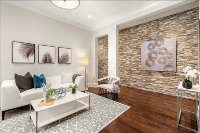 $4,700 | 382 Commonwealth Avenue, Unit 13, Boston, MA 02215