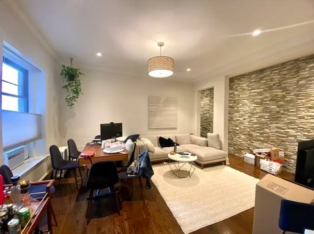 $4,700 | 382 Commonwealth Avenue, Unit 13, Boston, MA 02215