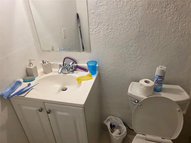 $1,000 | 1501 Northwest 62nd Terrace, Unit A, Sunrise, FL 33313