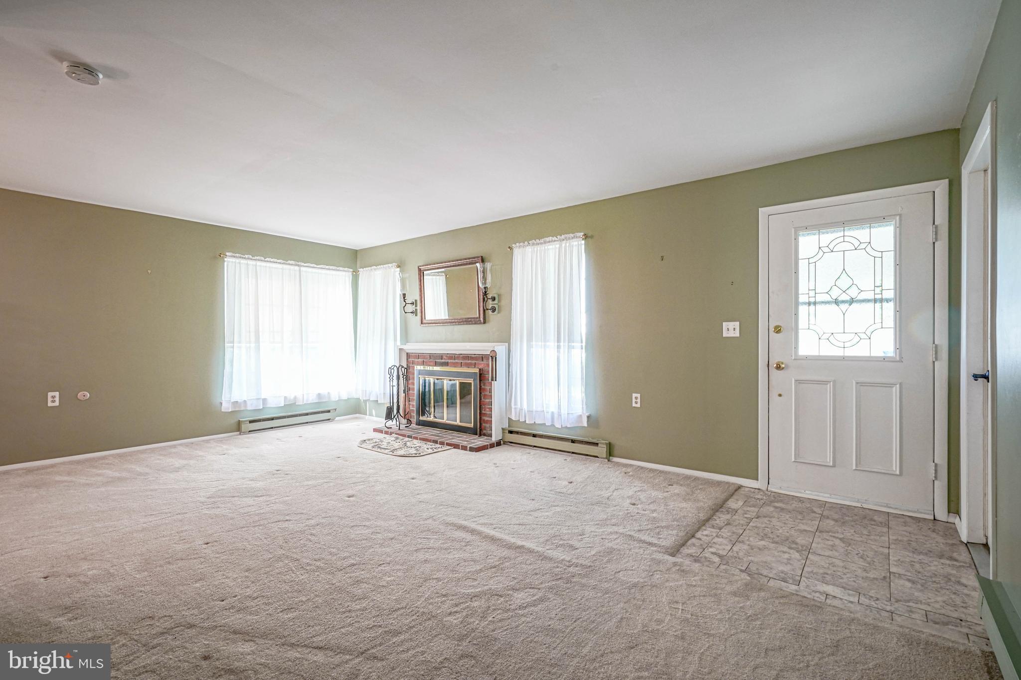 987 Westminster Drive North Southampton, NJ 08088 - Photo 8 of 33