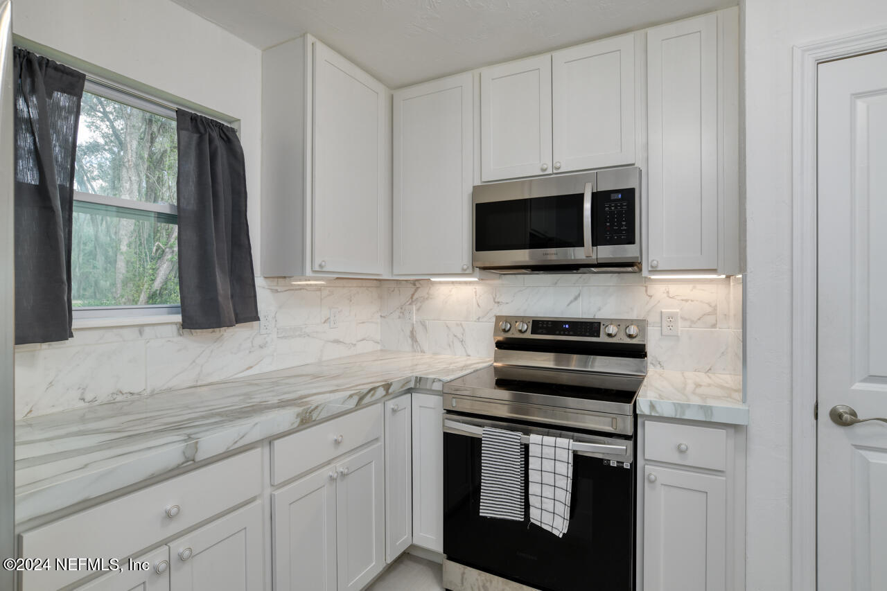 101 Killian Drive Hawthorne, FL 32640 - Photo 15 of 34 KITCHEN