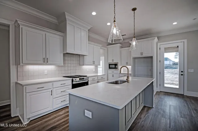 $357,800 | 441 Baleigh Way, Canton, MS 39046