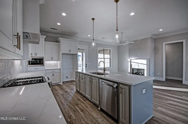 $357,800 | 441 Baleigh Way, Canton, MS 39046