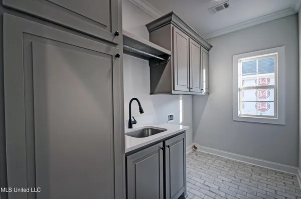 $357,800 | 441 Baleigh Way, Canton, MS 39046