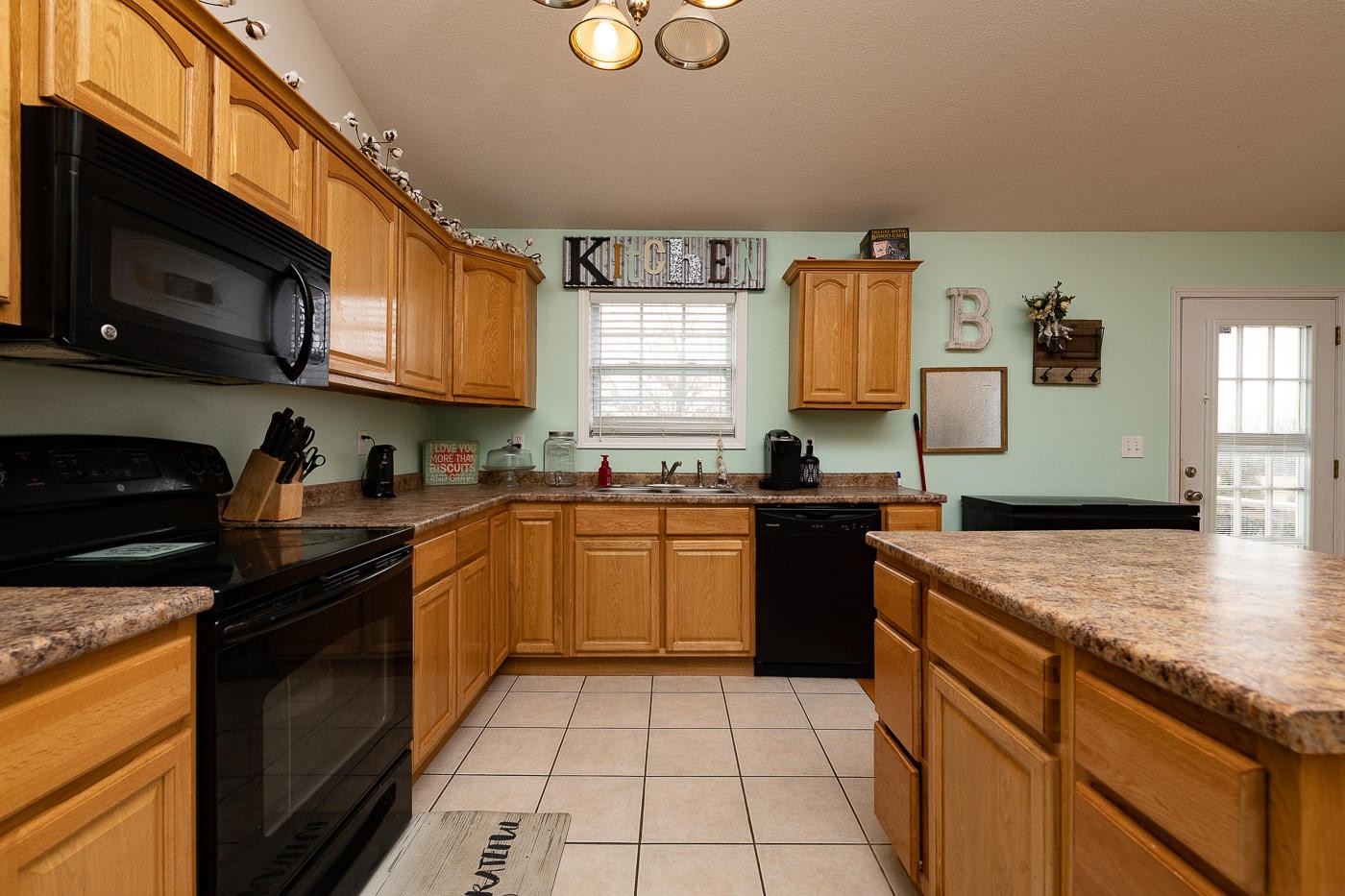 1005 Oak Grove Road Madisonville, TN 37354 - Photo 6 of 15 Gallery Image 6