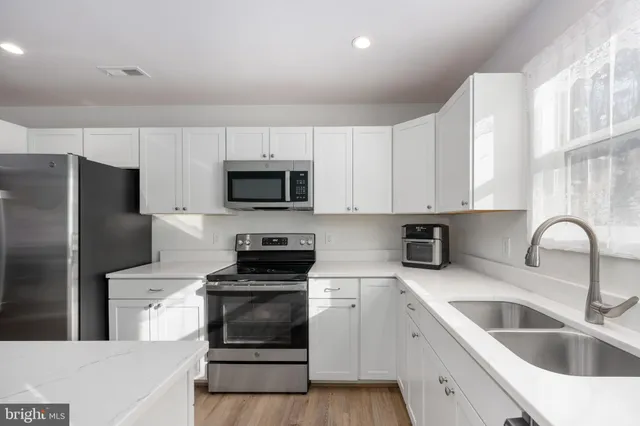 $303,000 | 218 Shorewood Drive, Colonial Beach, VA 22443