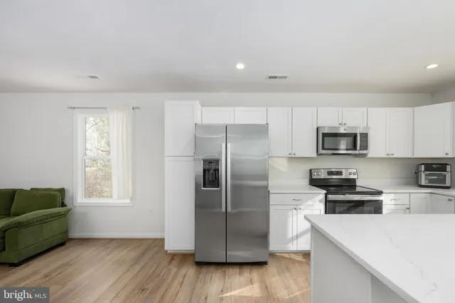 $303,000 | 218 Shorewood Drive, Colonial Beach, VA 22443