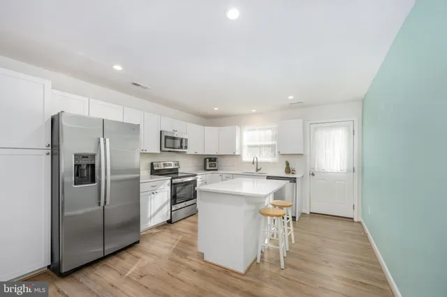 $303,000 | 218 Shorewood Drive, Colonial Beach, VA 22443