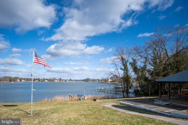 $303,000 | 218 Shorewood Drive, Colonial Beach, VA 22443