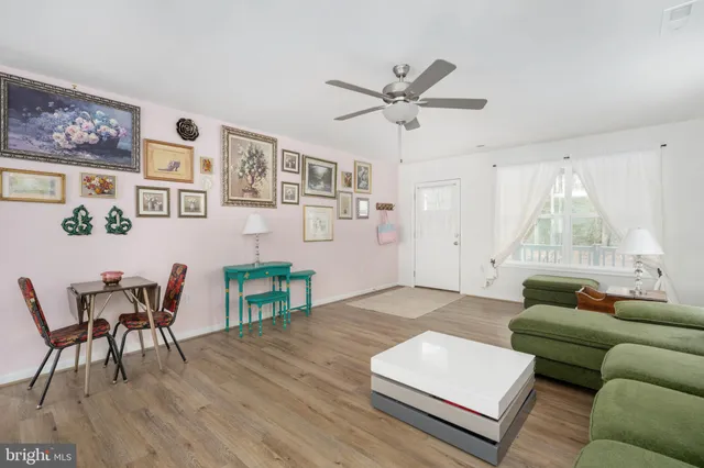 $303,000 | 218 Shorewood Drive, Colonial Beach, VA 22443