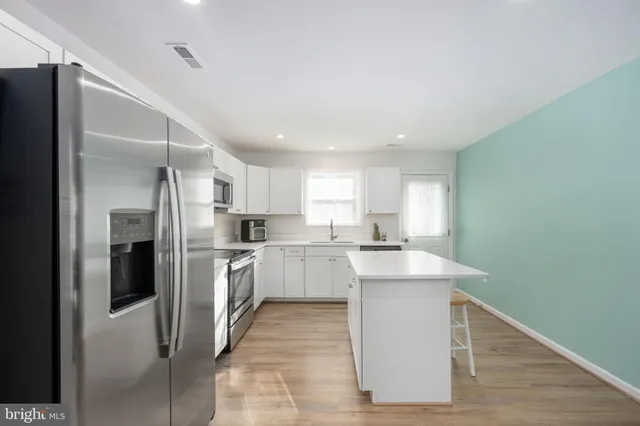 $303,000 | 218 Shorewood Drive, Colonial Beach, VA 22443