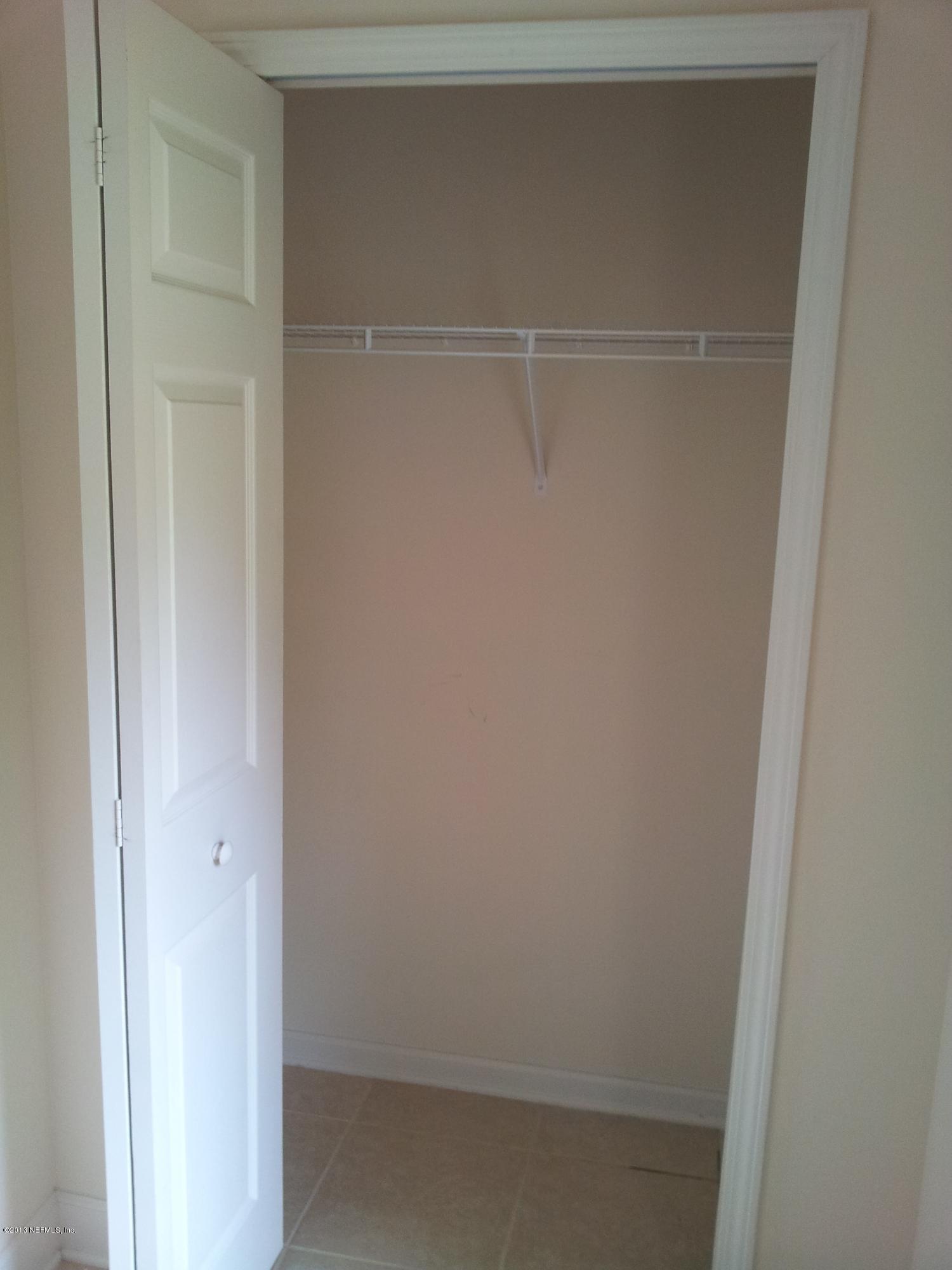3162 Ravines Road Middleburg, FL 32068 - Photo 10 of 16 a view of a air conditioner