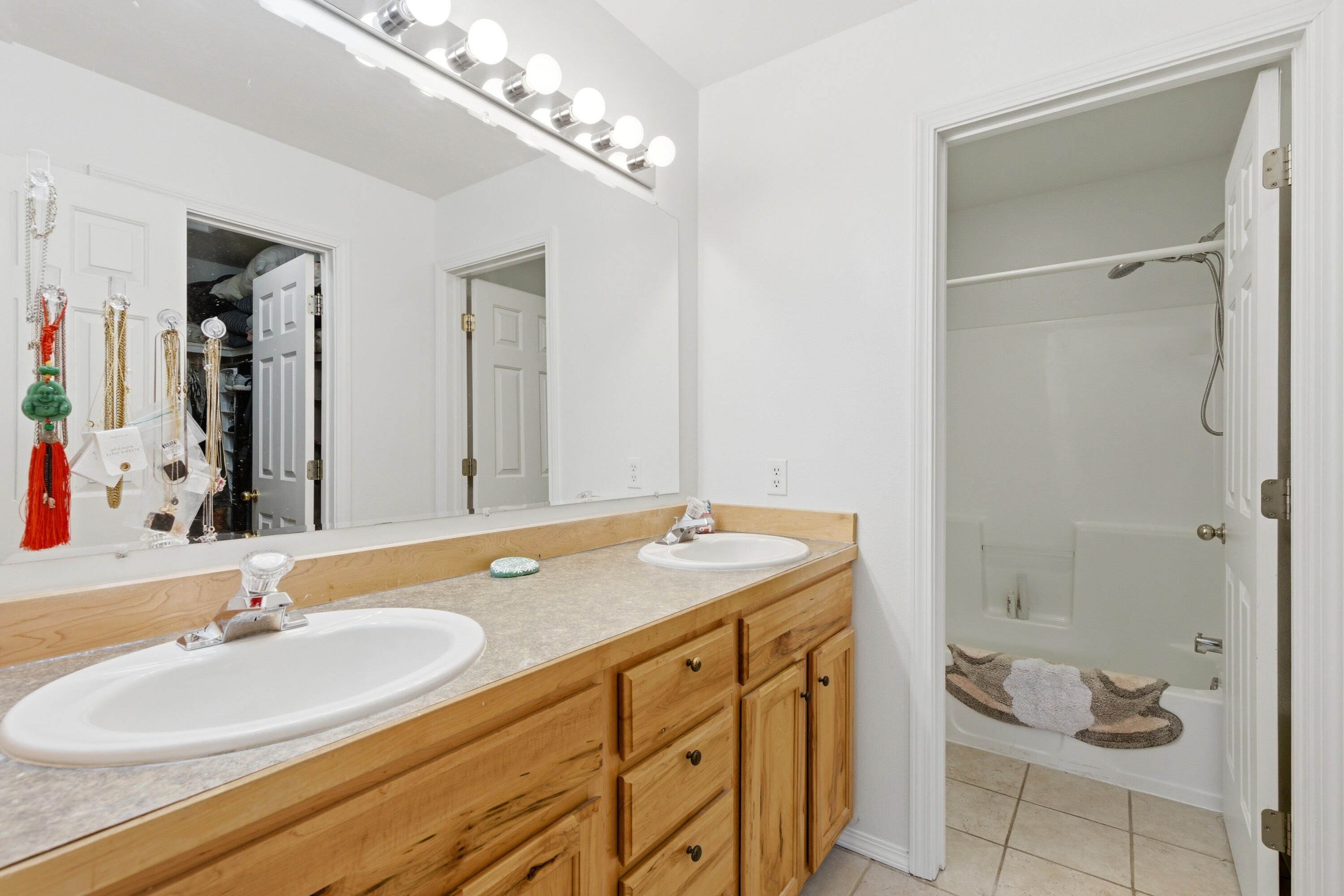 219 9th Street Bellevue, ID 83313 - Photo 7 of 12 bathroom