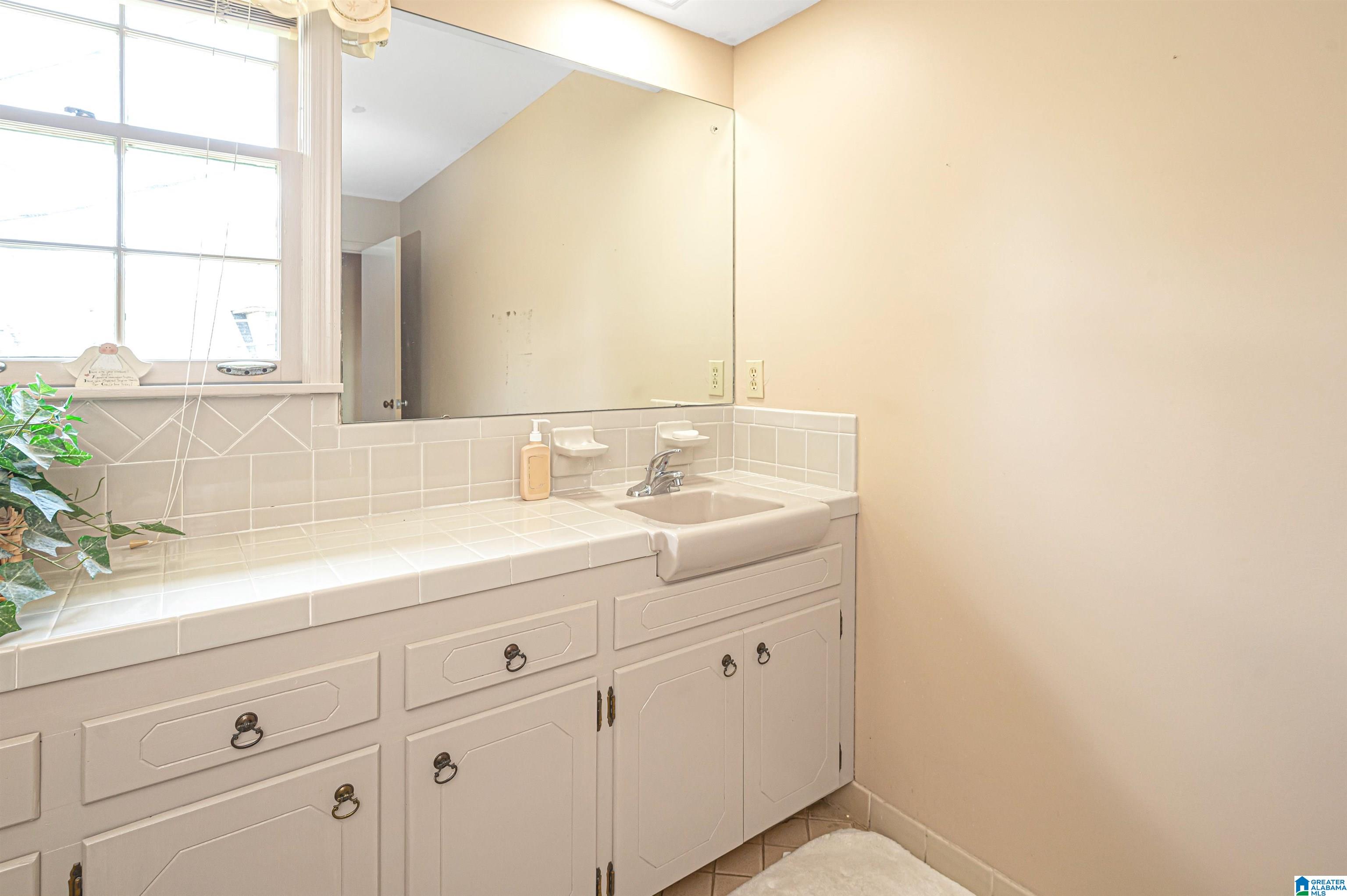 2469 Shades Crest Road Birmingham, AL 35216 - Photo 29 of 70