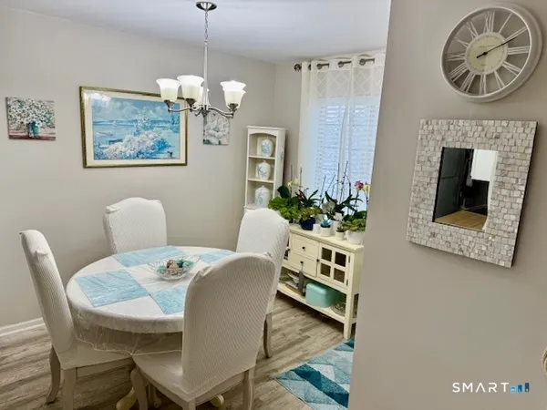 $260,000 | 4 Arlington Court, Unit 4, Brookfield, CT 06804