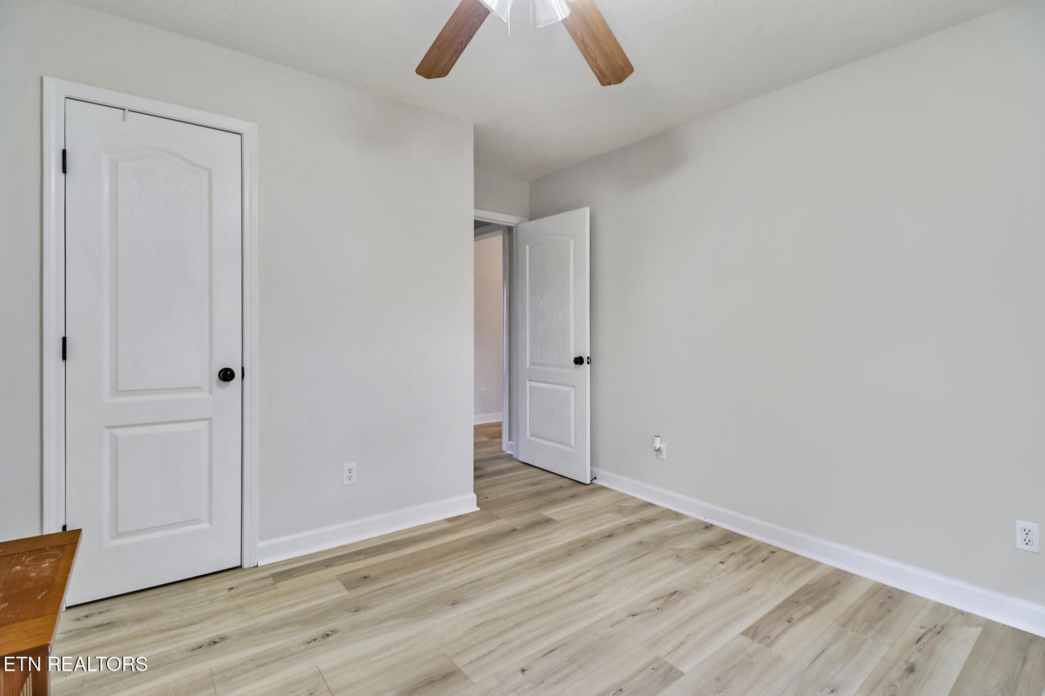 93 Tower Way Allardt, TN 38504 - Photo 18 of 40 an empty room with wooden floor and closet