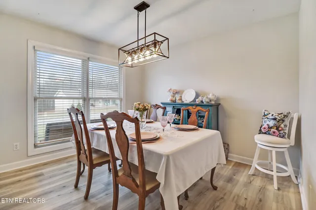 $319,900 | 93 Tower Way, Allardt, TN 38504