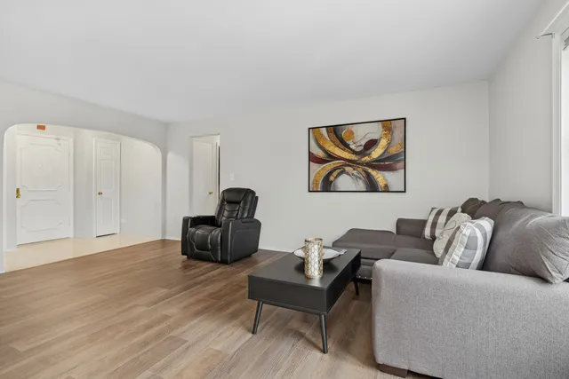 $258,000 | 175 Lake Boulevard, Unit 345, Buffalo Grove, IL 60089