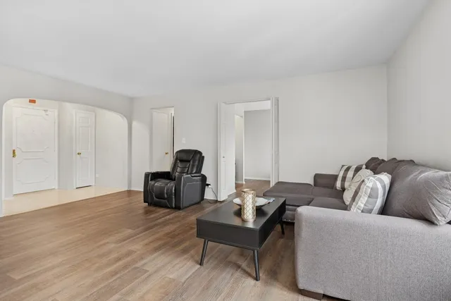 $258,000 | 175 Lake Boulevard, Unit 345, Buffalo Grove, IL 60089