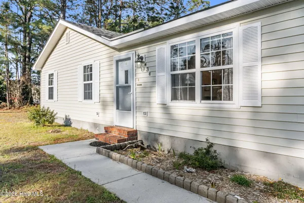 $239,900 | 434 Oregon Trail, Hubert, NC 28539
