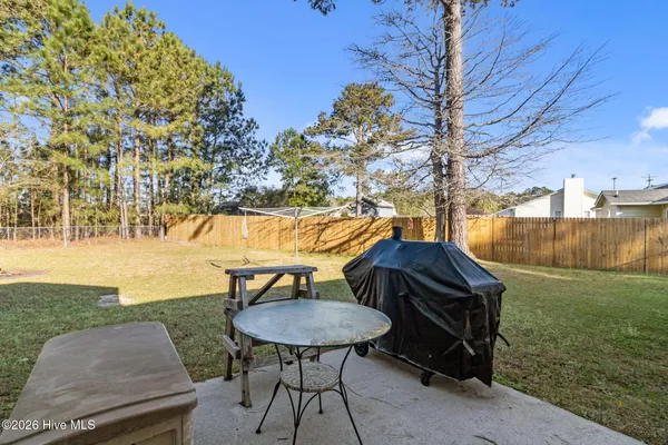 $239,900 | 434 Oregon Trail, Hubert, NC 28539