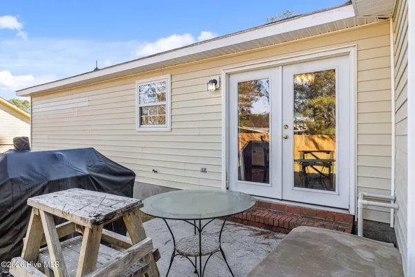 $239,900 | 434 Oregon Trail, Hubert, NC 28539