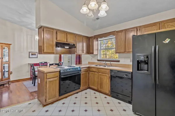 $239,900 | 434 Oregon Trail, Hubert, NC 28539