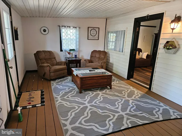 $59,000 | 4 Old Faceful Street, Falling Waters, WV 25419