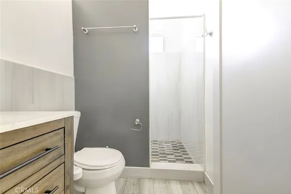 $2,000 | 5945 Willowcrest Avenue, North Hollywood, CA 91601