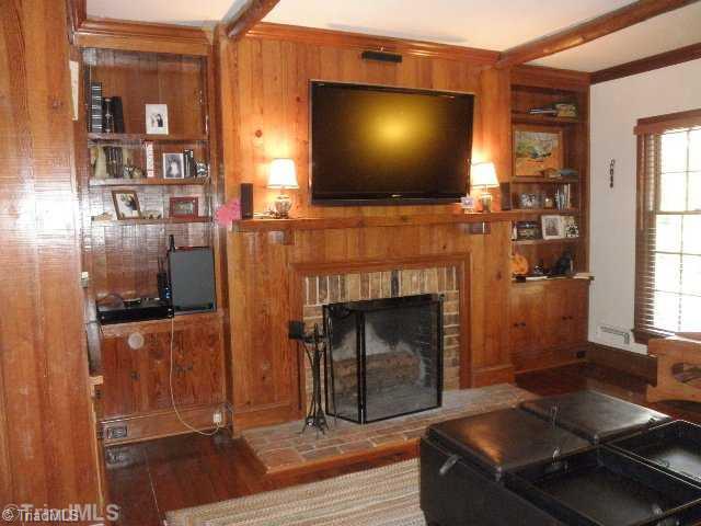 322 Hepler Road Mocksville, NC 27028 - Photo 9 of 16 Den/Family/Great Room.
