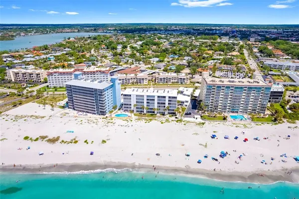 $399,000 | 200 The Esplanade North, Unit C14, Venice, FL 34285