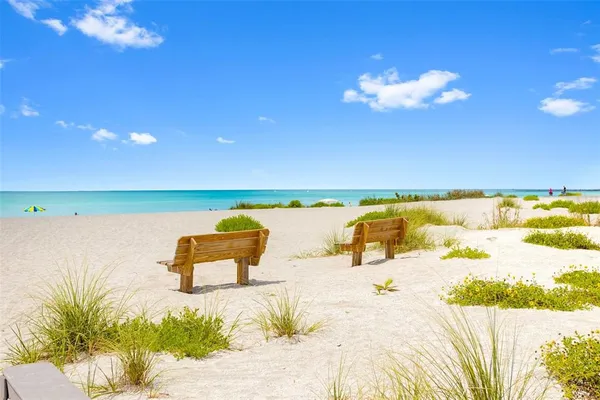 $399,000 | 200 The Esplanade North, Unit C14, Venice, FL 34285