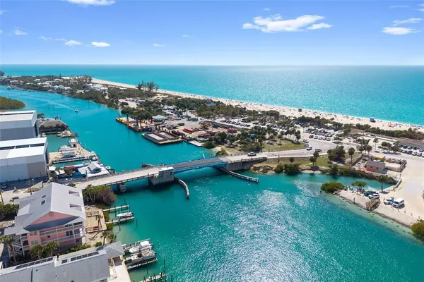 $399,000 | 200 The Esplanade North, Unit C14, Venice, FL 34285