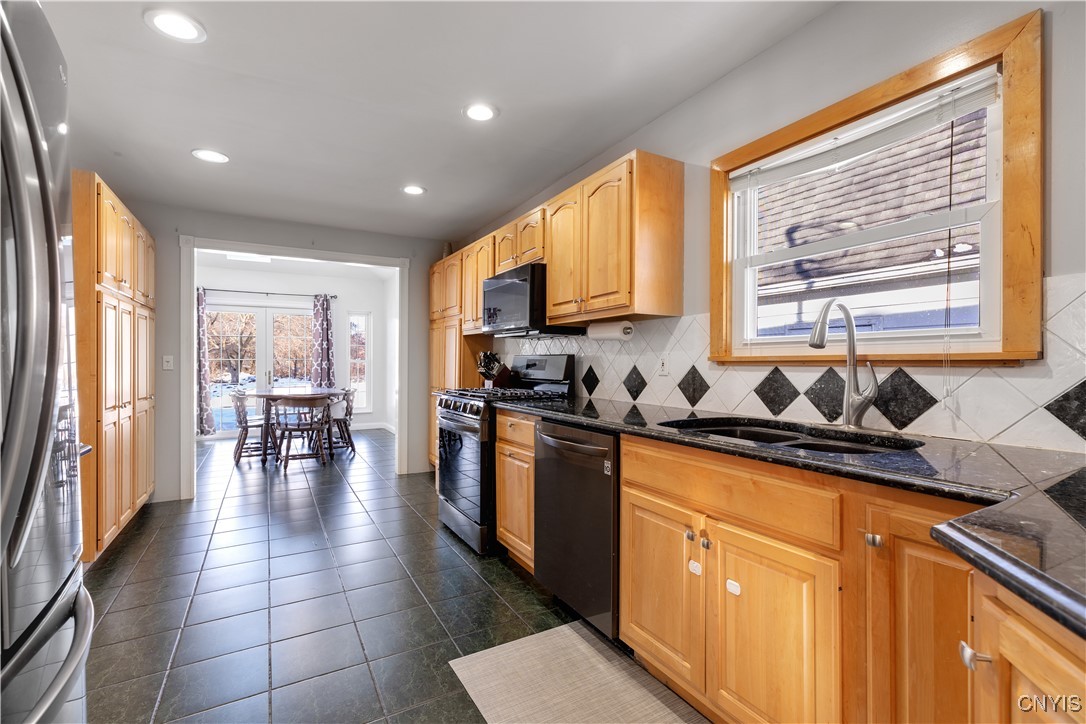 3999 Split Rock Road Onondaga, NY 13031 - Photo 15 of 49