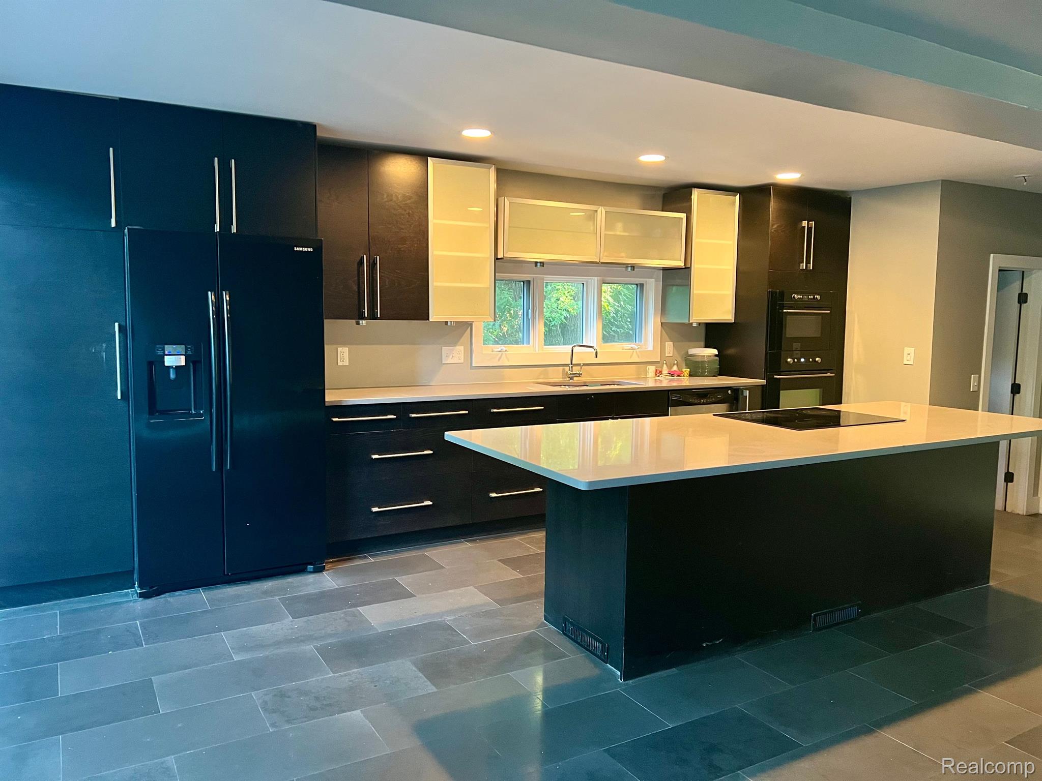 5430 Inkster Road West Bloomfield, MI 48323 - Photo 6 of 35 Gallery Image 6