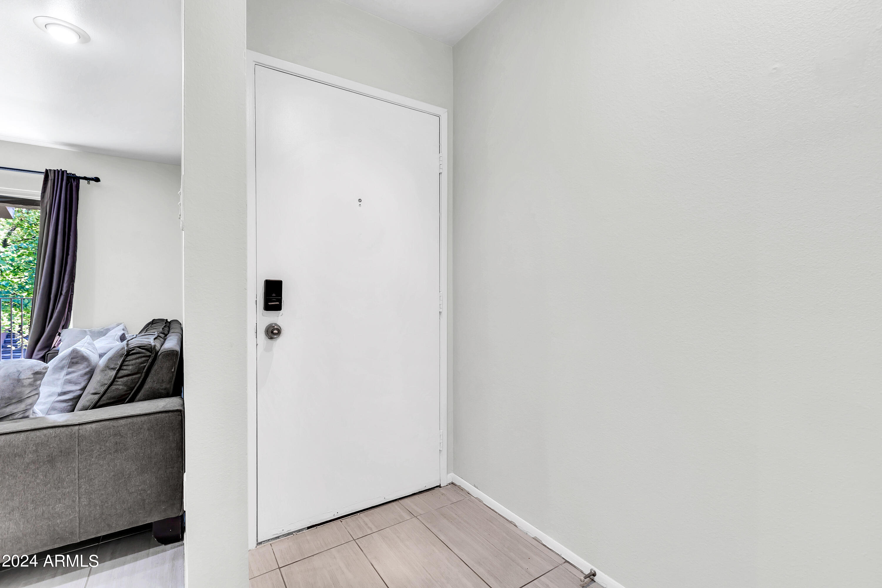5525 East Thomas Road, Unit F10 Phoenix, AZ 85018 - Photo 21 of 35 5525 E Thomas Rd edits2-8