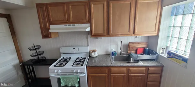 $307,000 | 1022 West Oregon Avenue, Philadelphia, PA 19148