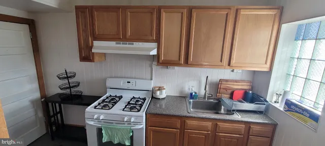 $307,000 | 1022 West Oregon Avenue, Philadelphia, PA 19148