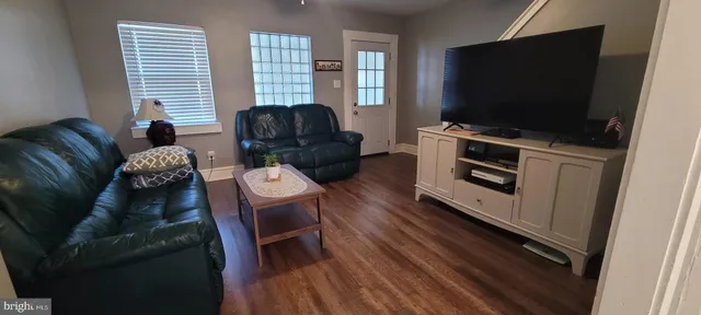 $307,000 | 1022 West Oregon Avenue, Philadelphia, PA 19148